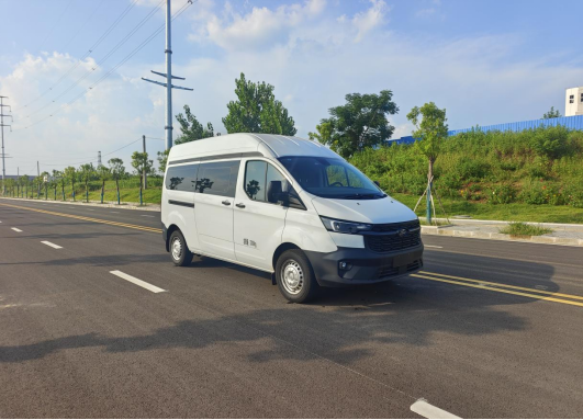 福特新全顺(汽油中轴中顶)殡葬服务车