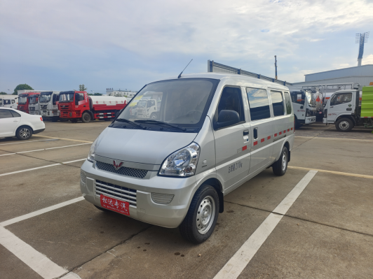 松达五菱荣光殡仪车